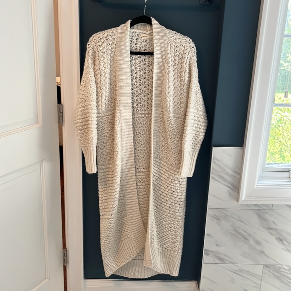 Anthropologie cream knit bulky cardigan, size XS